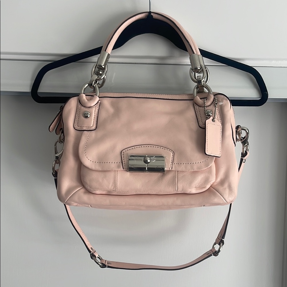 ❤️NEW!!’❤️RARE! Coach Pink Leather Women's Bag